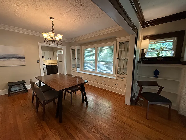 1124 Summit Ave — Photo 6