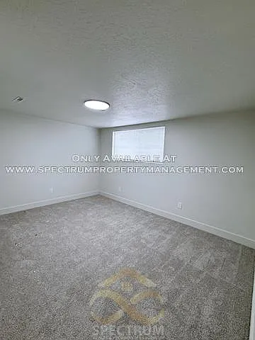 4195 S 1865 E — Photo 24