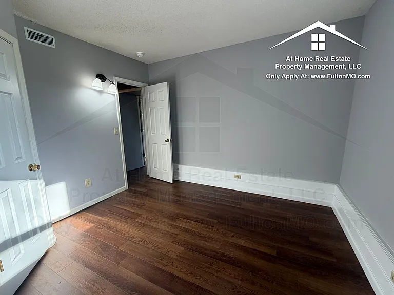 808 Center St #3 — Photo 11