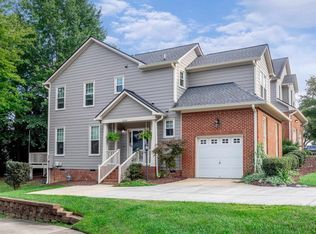 11028 Southwalk Ln, Raleigh, NC 27614
