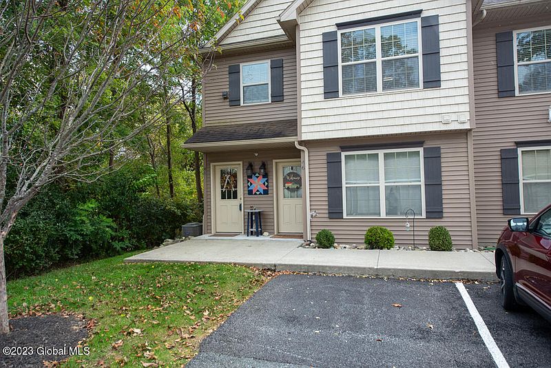 2nd image of 48 Kendall Drive