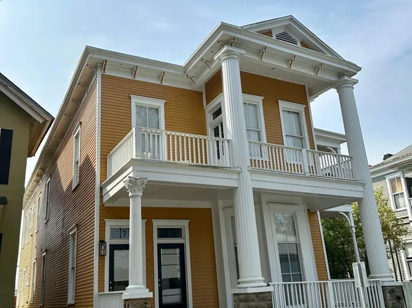 5 E 38th St, Savannah, GA 31401