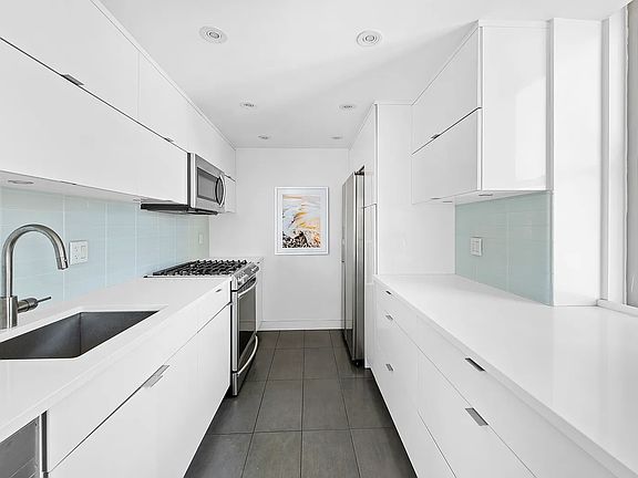 4th image of 444 E 86th St #29AJ