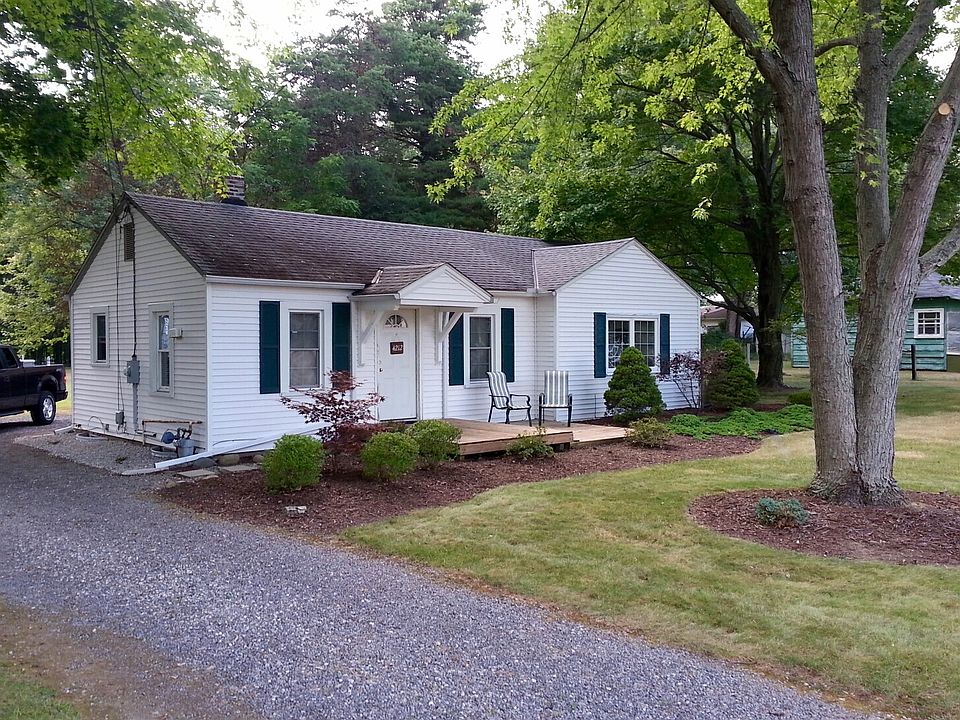 1st image of 4212 State Park Dr