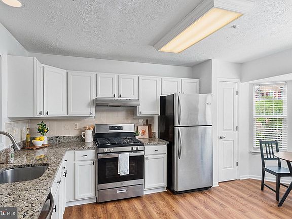 4th image of 2667 Worrell Ct