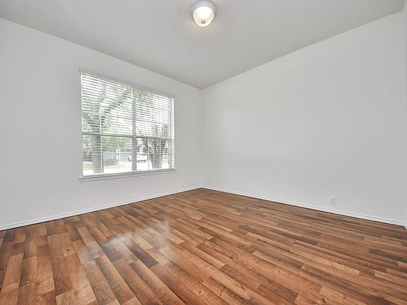 4th image of 9606 W Amber Bluff Ln