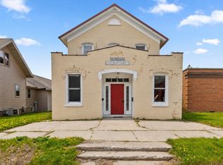 323 5th St, Algoma, WI 54201