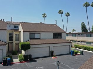 821 S Cerritos Ave APT 17, Azusa, CA 91702