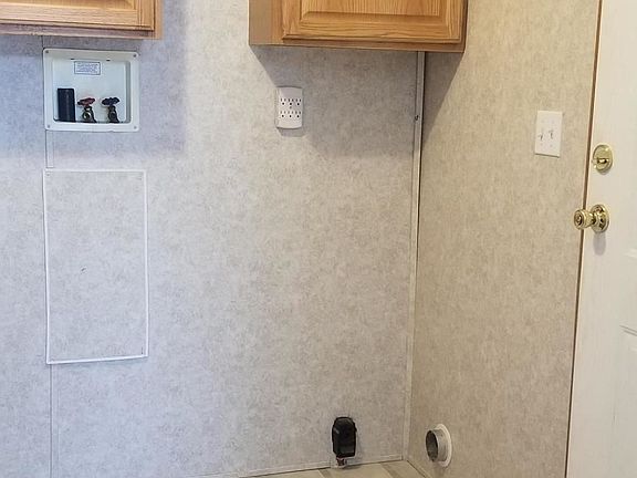 3rd image of 6181 S Newcosta Ave