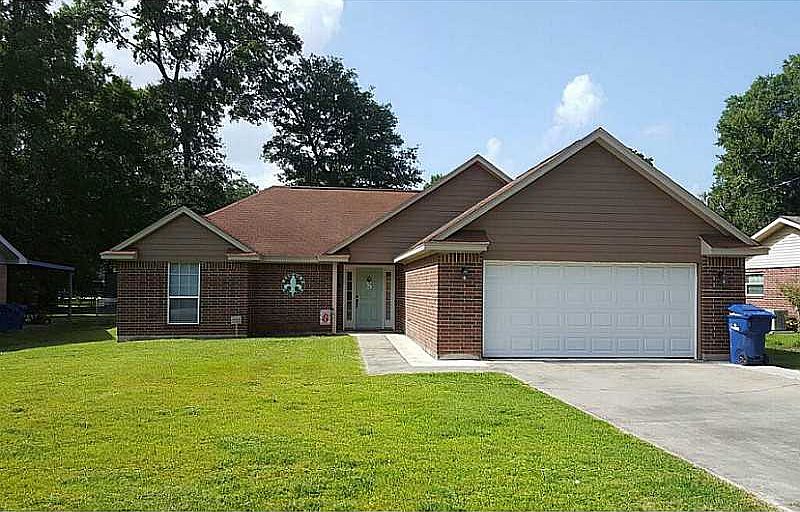 1st image of 2212 Linda Ave