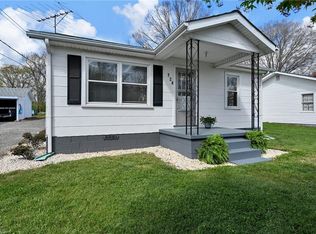 124 Mantle Ave, Mount Airy, NC 27030