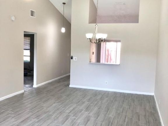 2nd image of 2368 Sunset Dr