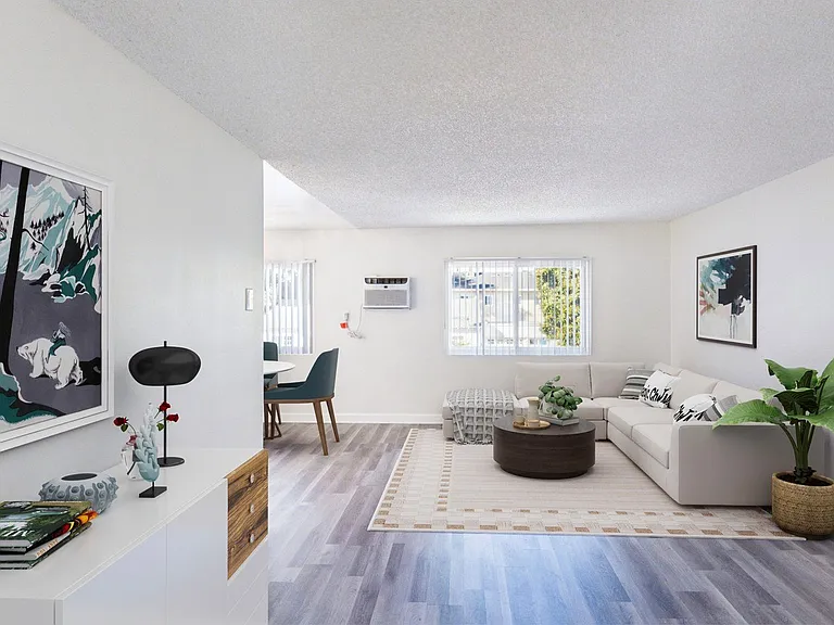 Gilmore Apartments - Van Nuys — Photo 31