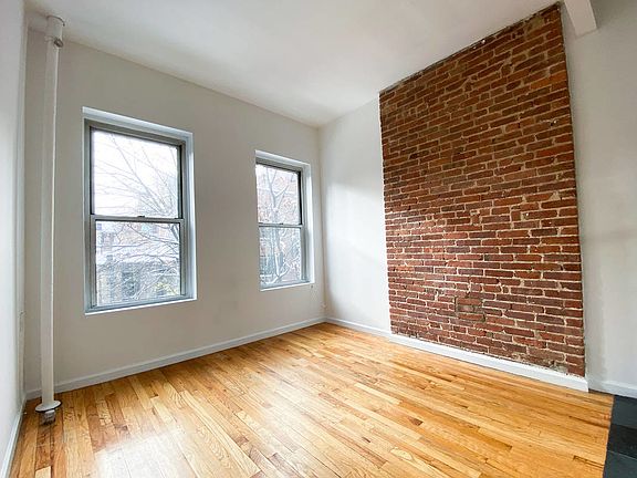 2nd image of 220 E 85th St #4EF