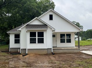 480 Hill Ave, Henderson, TN 38340