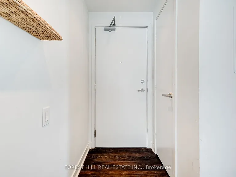 15 Grenville St #4708 — Photo 6