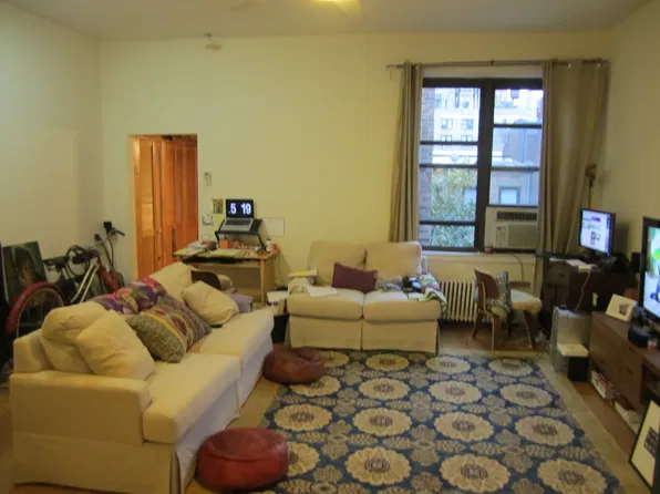 26 West 70th Street #4B, photo 2