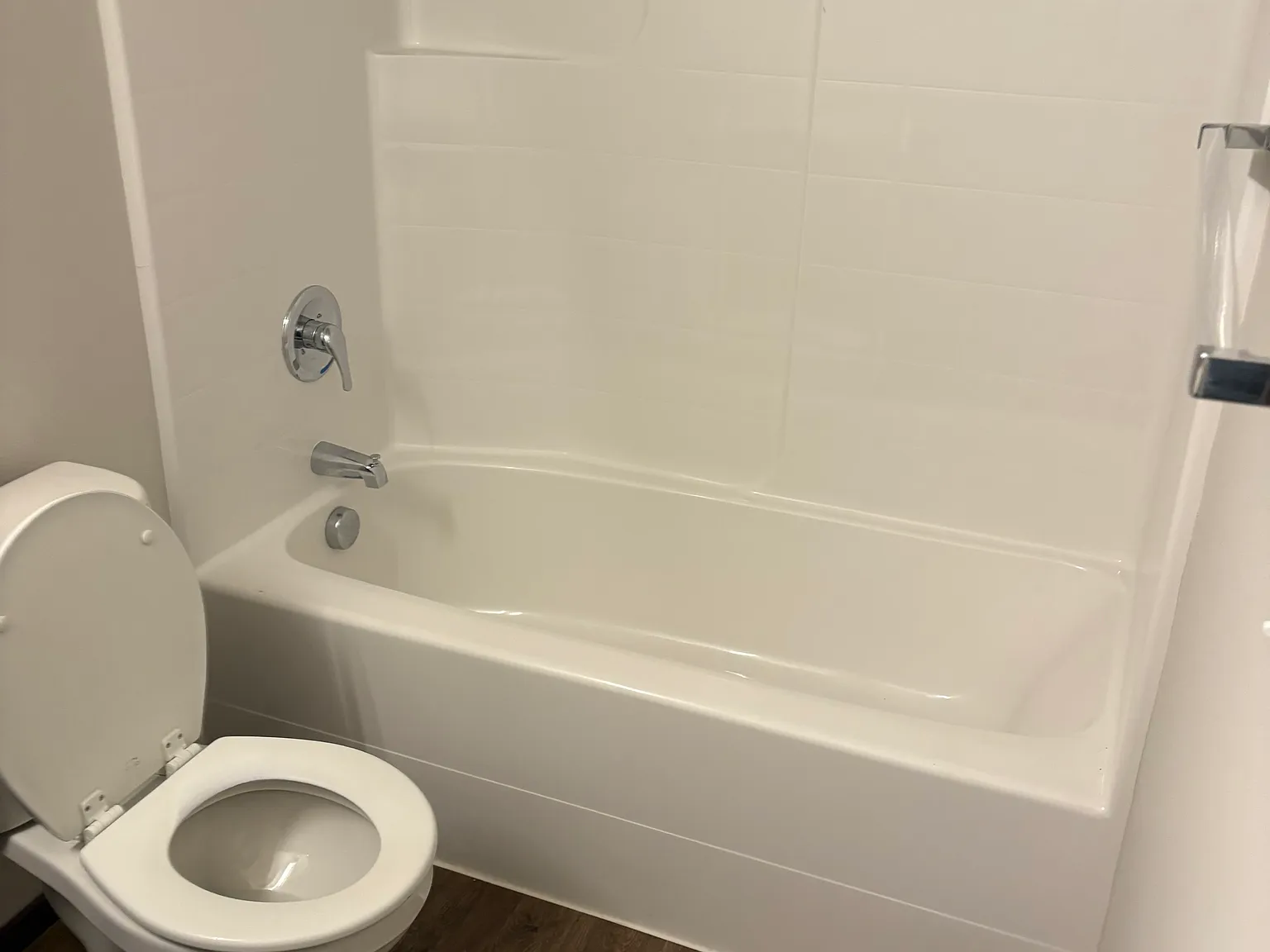 2 bed, 850 sqft, $1,895 — Photo 4