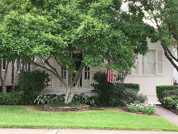 239 Aurora Front View