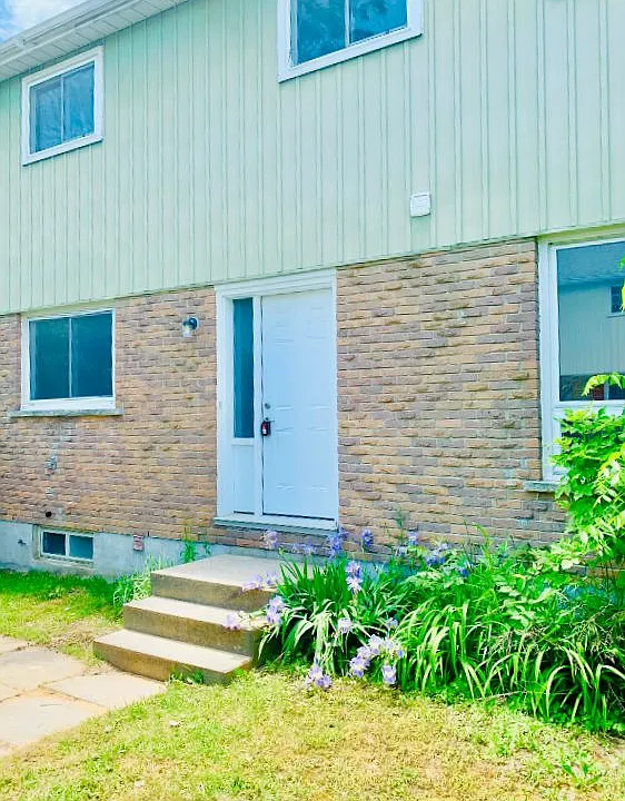 15 Tracey Park Dr #14