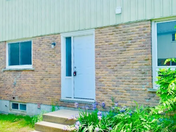 15 Tracey Park Dr Unit 14, Belleville, ON K8P 4R4