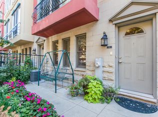 513 N Peoria St, Chicago, IL 60642