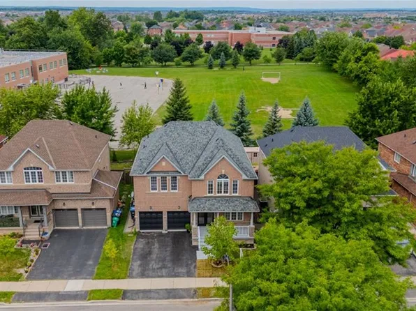10 Morgandale Rd, Brampton, ON L7A 2K1