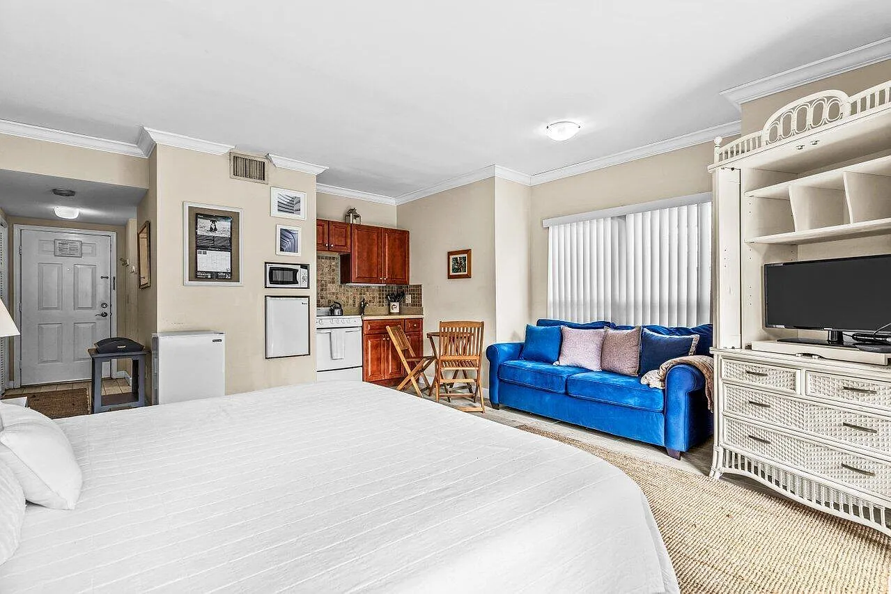 1 bed, 1.0 bath, 500 sqft, $3,000 — Photo 3