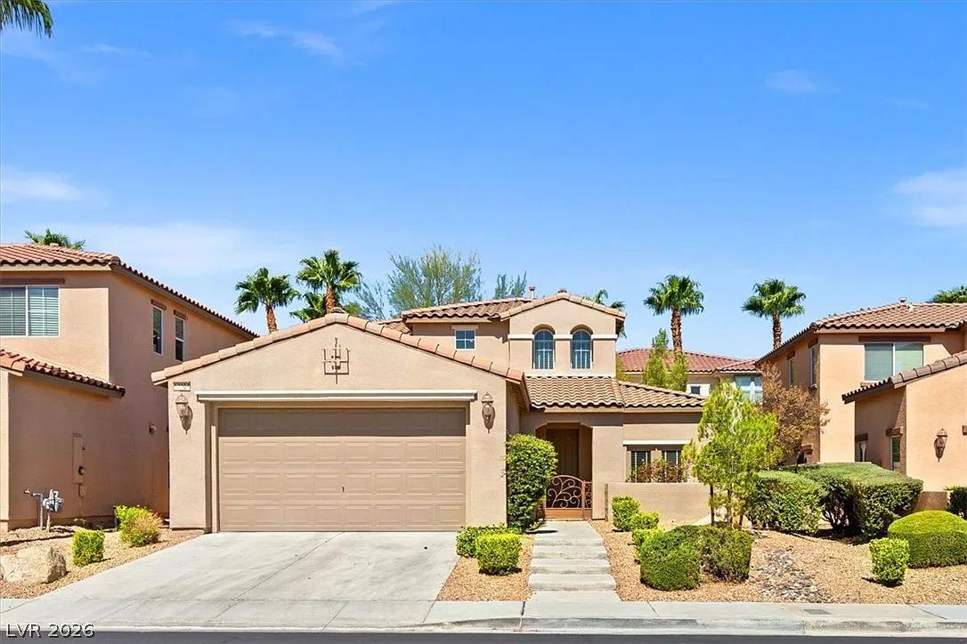 3 bed, 2.5 bath, 1975 sqft, $2,650 — Photo 1