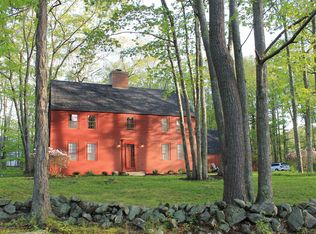 15 Harbour Hill Rd, York, ME 03909