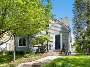 2211 Eleanor Ave, Saint Paul, MN 55116