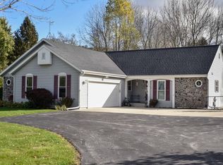 396 Lake Five Dr, Colgate, WI 53017