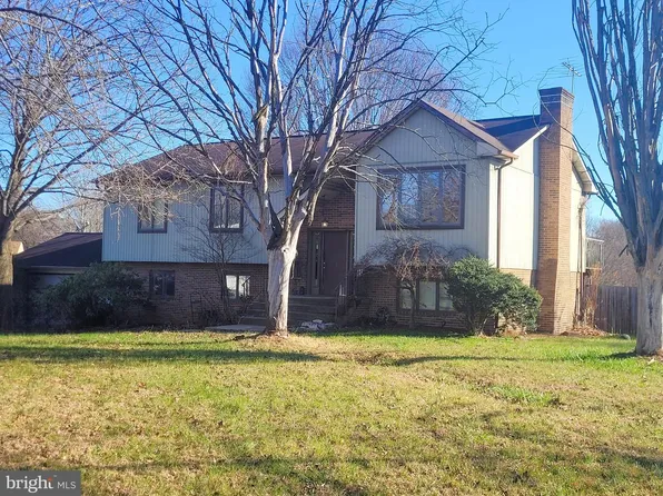 10201 Pine Meadows Ln, Upper Marlboro, MD 20772