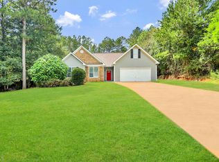 90 Shenandoah Dr, Covington, GA 30016