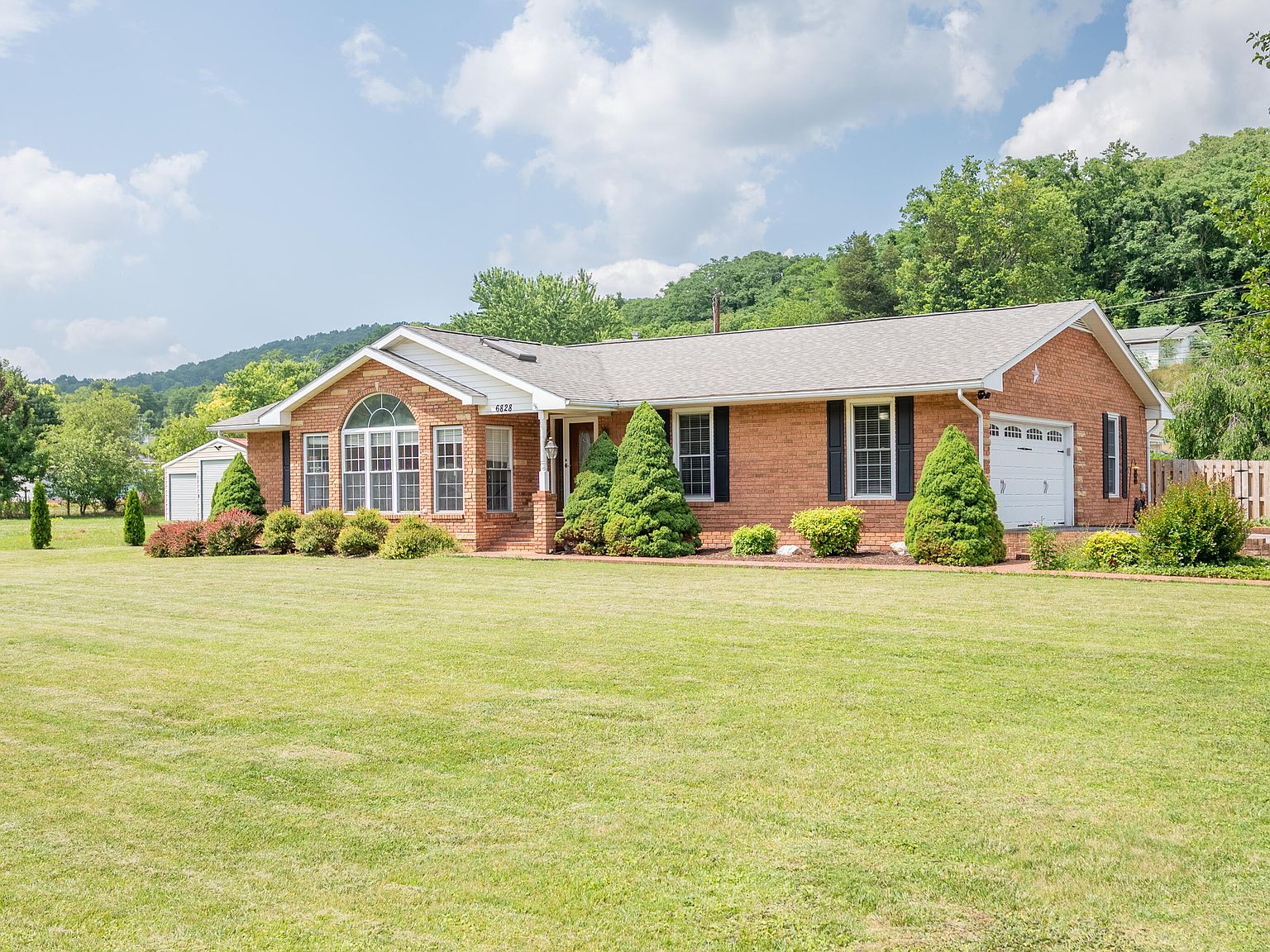 6828 Roanoke Rd, Shawsville, VA 24162 Zillow