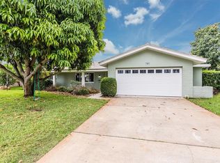 2022 Kansas Ave NE, Saint Petersburg, FL 33703
