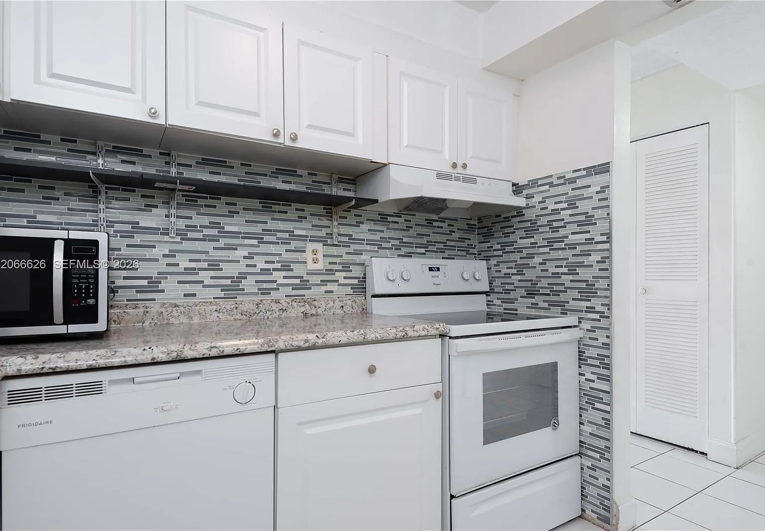 Windwood Condo — Photo 3