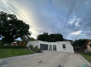 843 Swinging Spear Rd, Roswell, NM 88201
