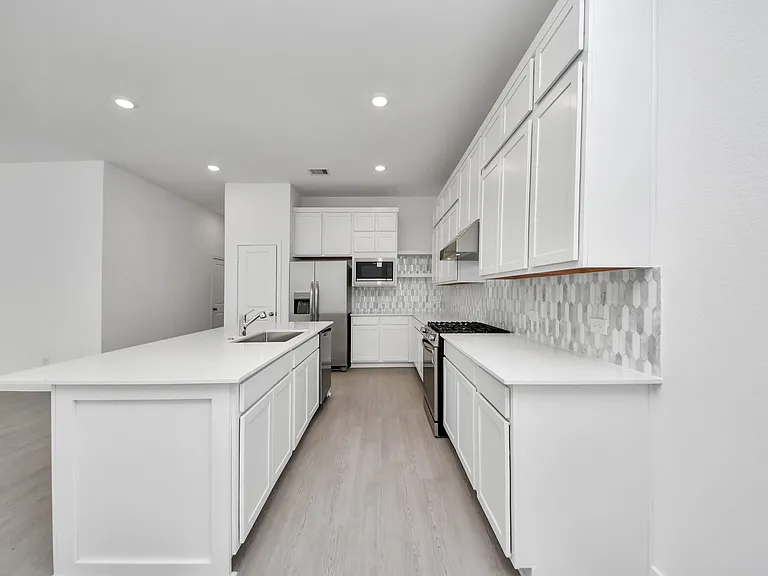 27443 Sunterra Village Dr — Photo 14