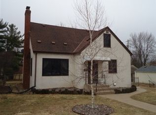 532 36th Ave NE, Minneapolis, MN 55418