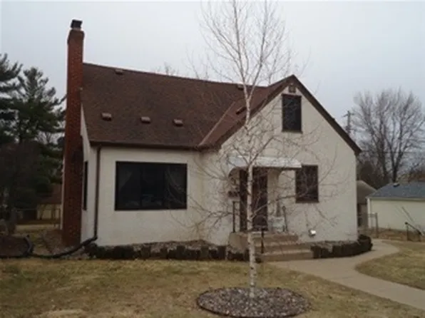 532 36th Ave NE, Minneapolis, MN 55418