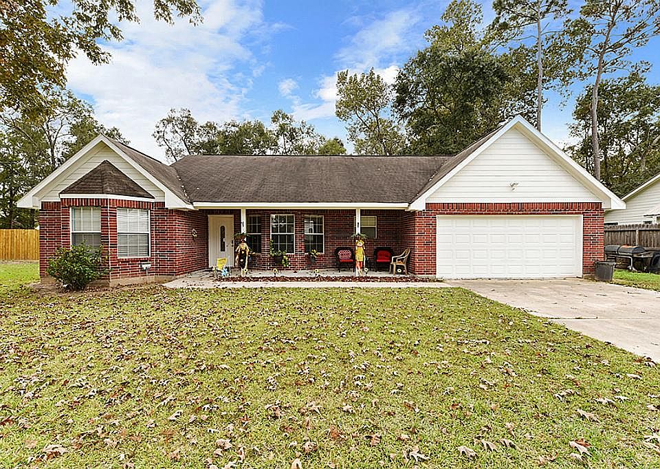1st image of 23410 Cliffwood Dr