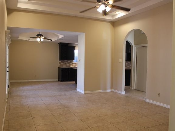 3rd image of 1602 Sherwood Dr