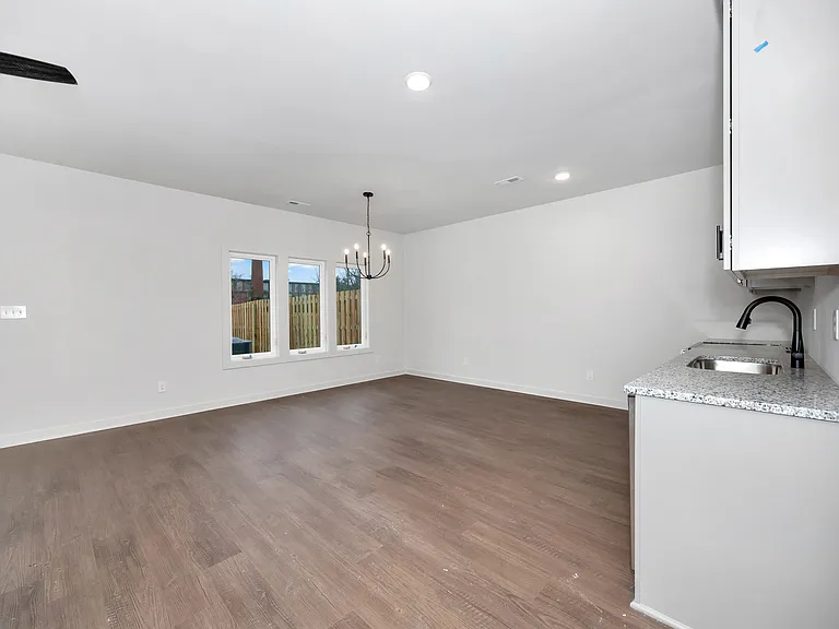 2510 Freeman Rd SW — Photo 20