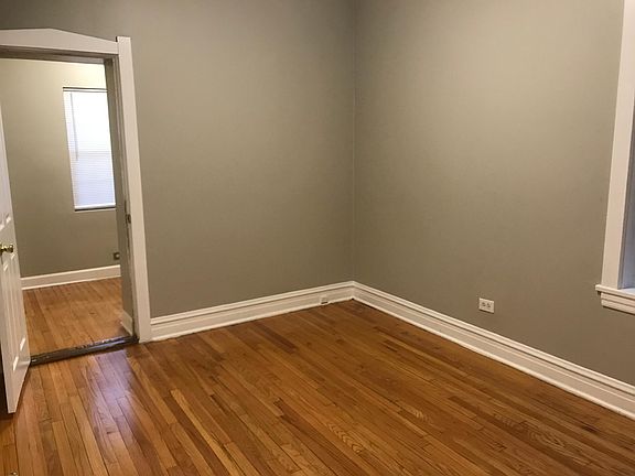 3rd image of 1730 N Linder Ave #1
