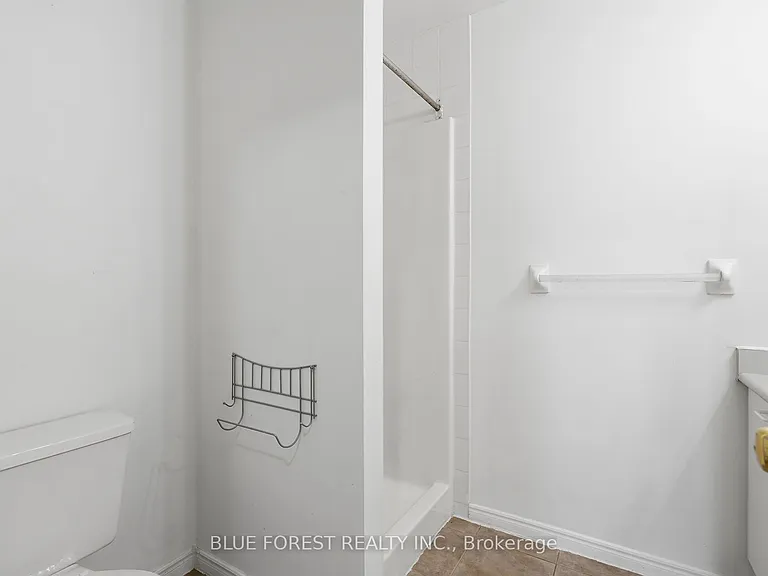 30 Chapman Ct #610 — Photo 26