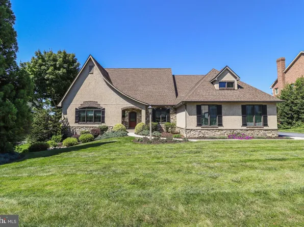 832 Heritage Hills Dr, York, PA 17402