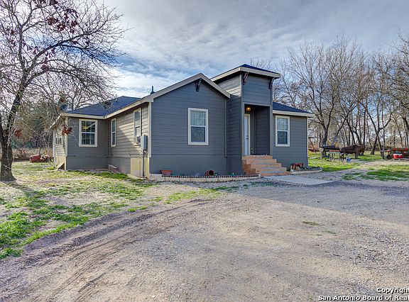 2nd image of 23167 Alanwood Dr