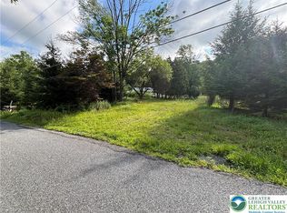 2132 Smith Rd, Stroudsburg, PA 18360