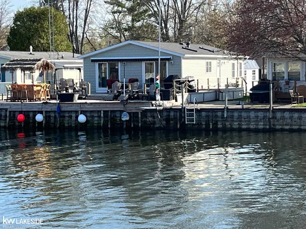 6543 River St, Caseville, MI 48725